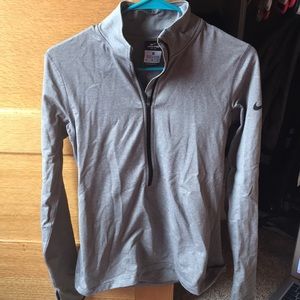 nike women’s half zip pullover